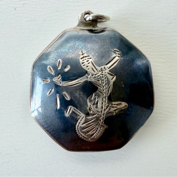 Vintage Double-Sided Siam Sterling Niello Pendant - Thai Dancer Mekkala 4.10g - Picture 3 of 11